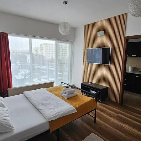 Luca Бухарест